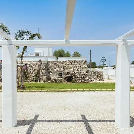 Trullo E Al Mare
